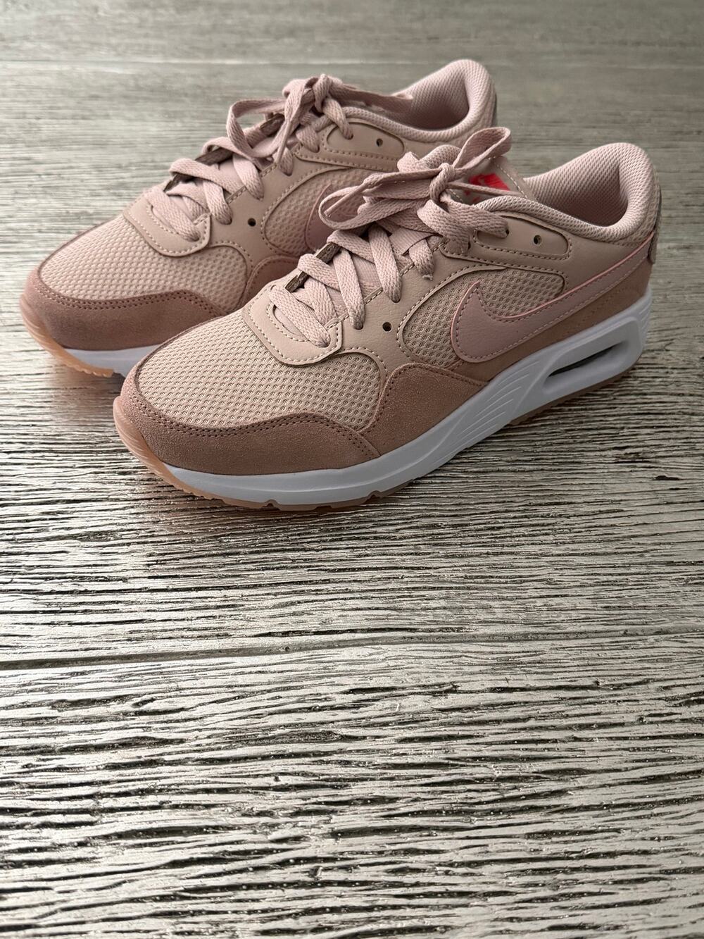Nike Air Women’s Pink Athletic Sneakers Size 8